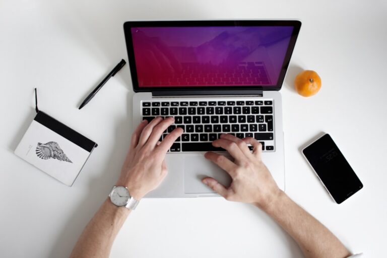 content marketing strategie laptop schrijven publiceren